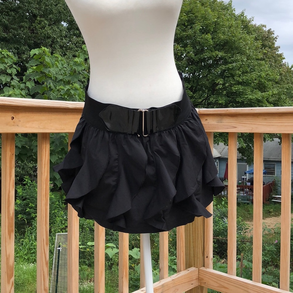 Lime Black belted ruffle skirt